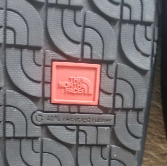 Like New North Face ThermoBall Mules Mens 13 - Picture 6 of 6